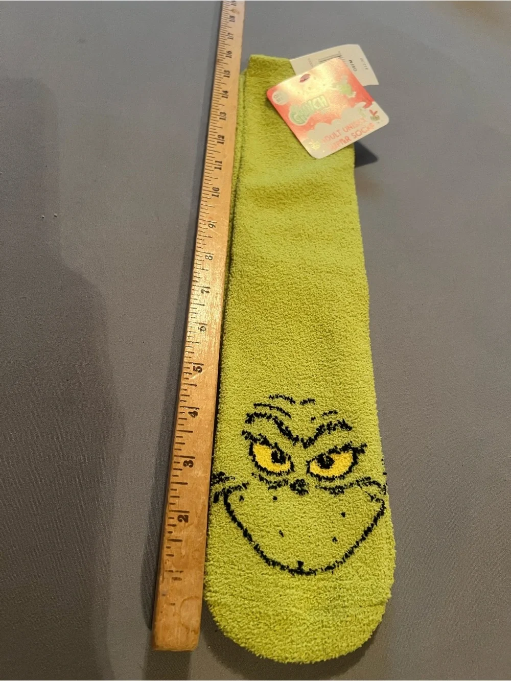 The Grinch Green & Black Adult Unisex Slipper Socks, One Size, new with tags